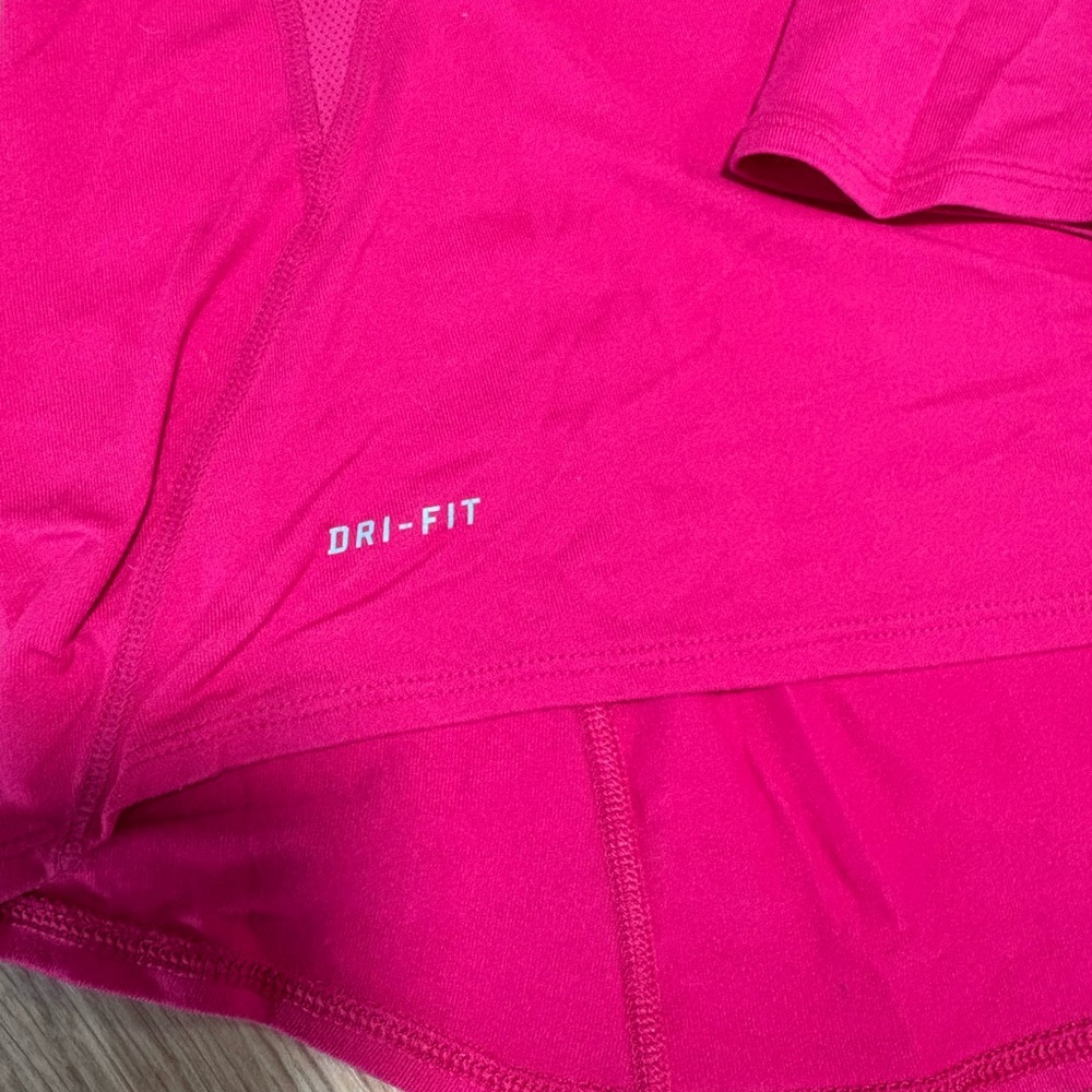 Nike Dri-FIT Performance Top - Picture 2 of 3